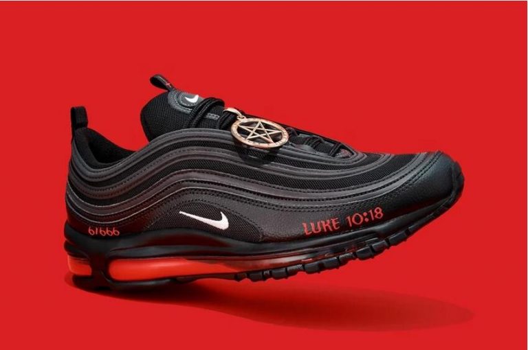 Lil Nas X cooperated with MSCHF to release the Air Max 97 