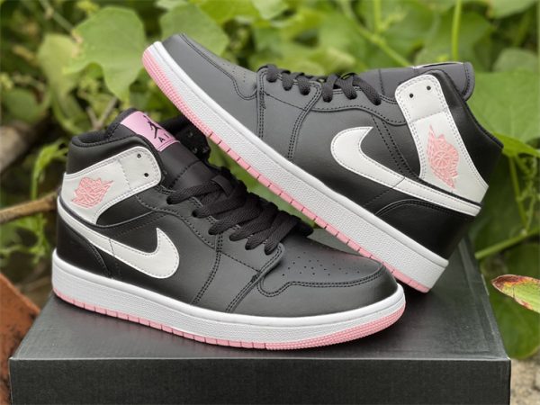 Nike Air Jordan 1 Mid GS Black Arctic Pink UK 555112-061-3