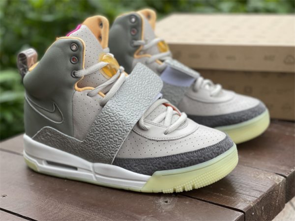 Cheap Nike Air Yeezy Zen Grey Kanye West Sneaker 366164-002-2