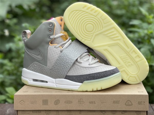 Cheap Nike Air Yeezy Zen Grey Kanye West Sneaker 366164-002