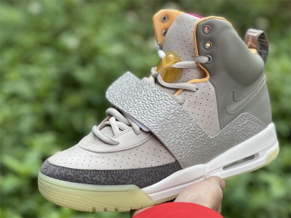 Cheap Nike Air Yeezy Zen Grey Kanye West Sneaker 366164-002 In Hand