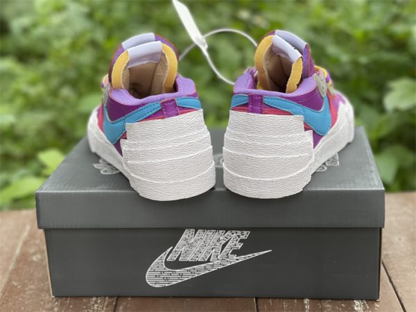 KAWS x sacai x Nike Blazer Low Purple Dusk Men Shoes DM7901-500 heel