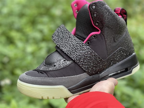 Where To Buy Nike Air Yeezy Blink UK Shoes 366164-003 In Hand